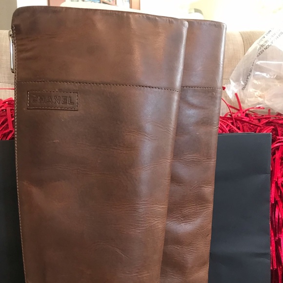 Chanel Knee High Boots Zip up Logo Brown Leather - Picture 2 of 16